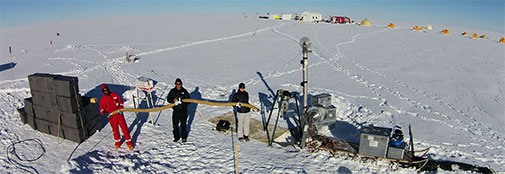 The firn gas crew (Johannes, Emily and Todd) getting ready to launch the bladder. The photo is taken from Todd’s drone. 