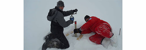 Almost at 10 m depth with the hand auger. First Italian shallow core drilled at Renland – in a snowstorm.