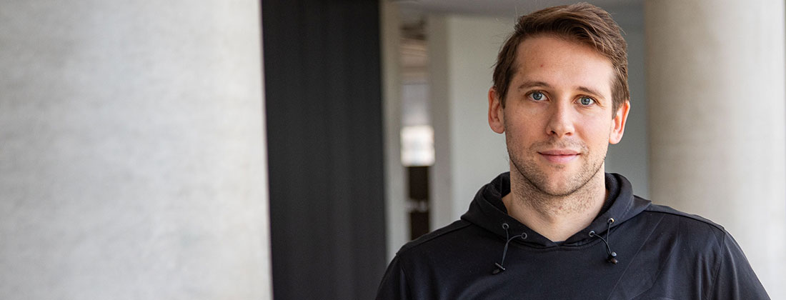 Tillykke til Kasper Elm Heintz, adjunkt ved Cosmic Dawn Center, som er blevet udvalgt som et af de 100 bedste talenter i Berlingskes årlige pris i 2025 for sine opdagelser inden for observationsastronomi og hans bidrag til vores forståelse af det tidlige Univers.