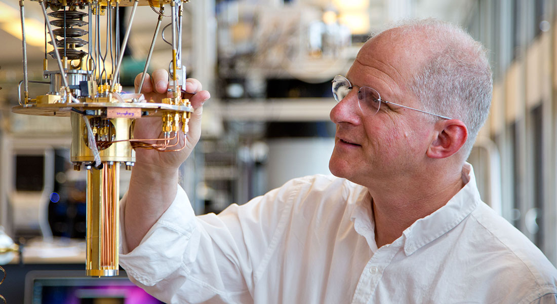 Niels Bohr Institutets Center for Quantum Devices (Qdev), der ledes af professor Charles Marcus, bliver omdrejningspunkt i samarbejdet mellem Microsoft og Københavns Universitet. Foto: Ola J. Joensen, NBI
