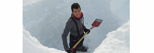 Niccoló is out digging a snow pit for sampling the surface snow Niccoló is out digging a snow pit for sampling the surface snow