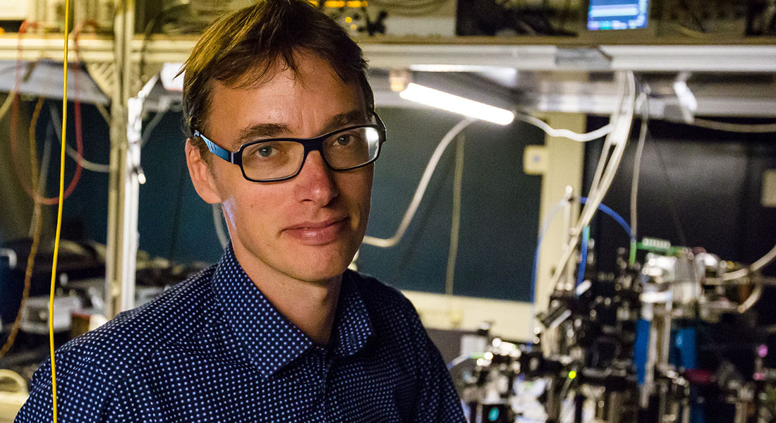 Hy-Q Professor Peter Lodahl receives the Peter Lodahl