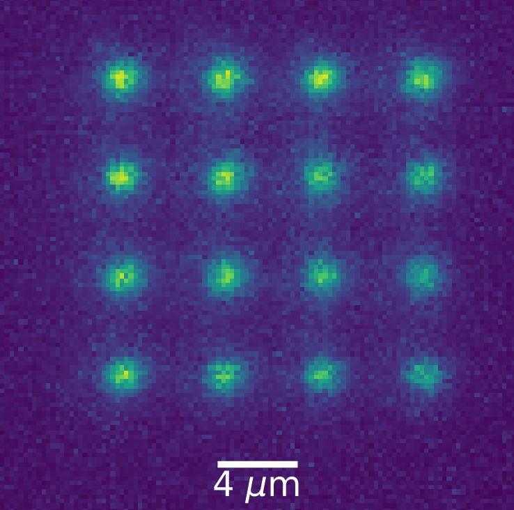 Cold atoms & Photonics
By coupling cold, trapped atoms to light propagating in a photonic structure, we engineer long-range interaction between the quantum states. Thus, we will assemble new hybrid materials one atom at a time.
 