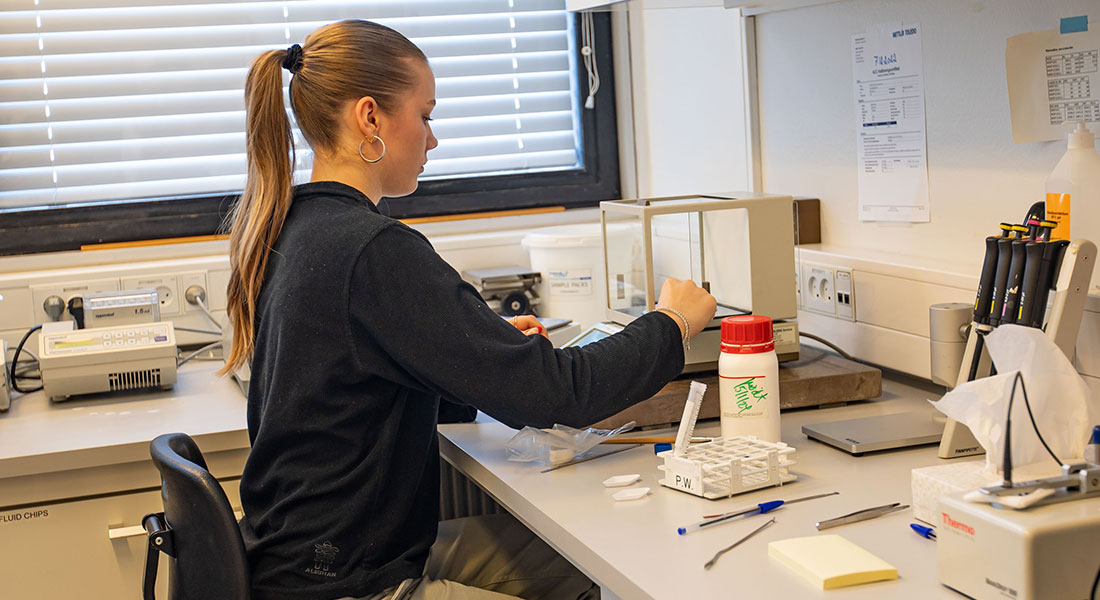 I anledning af FN-dagen ” International Day of Girls and Women in Science” har vi i samarbejde med Kvinder i Fysik (KIF) arrangeret en dag for gymnasieelever med kvindelige rollemodeller.