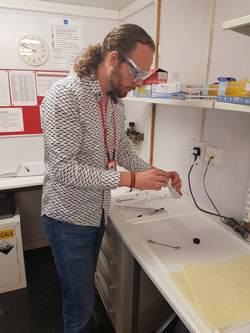 Henrik in the lab