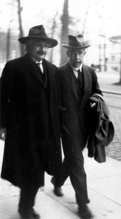 Albert Einstein og Niels Bohr